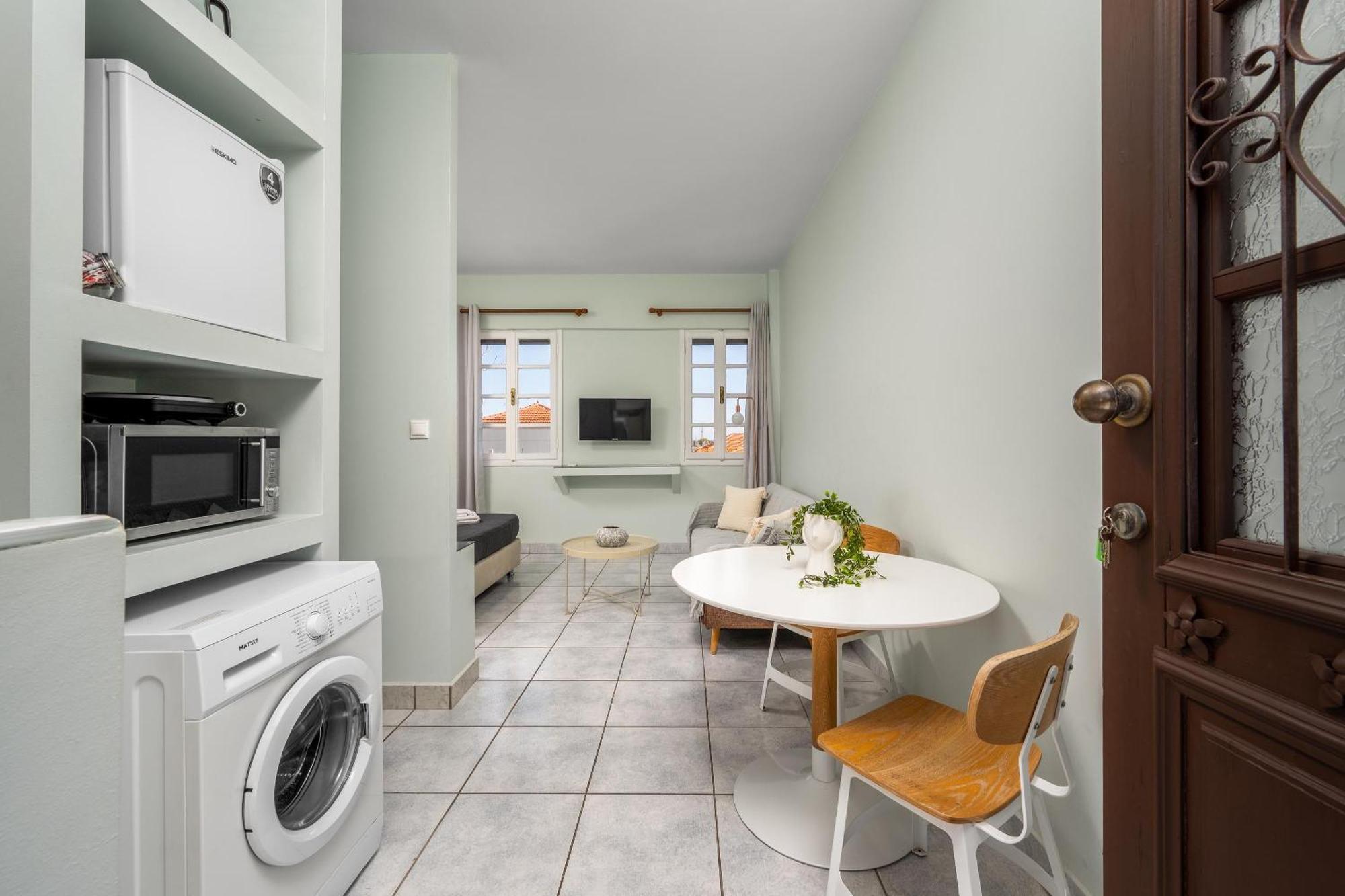 Cleomenes Old Town Apartment *